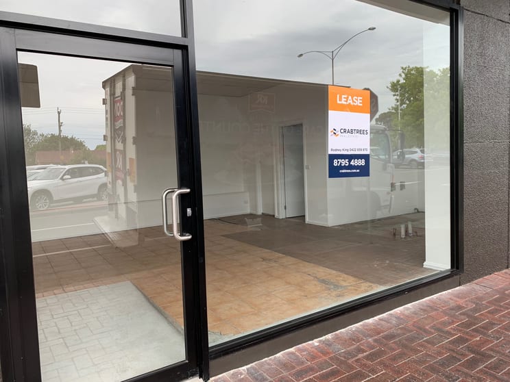 Click to view all images 71 Centreway Mount Waverley VIC 3149 - Image 3