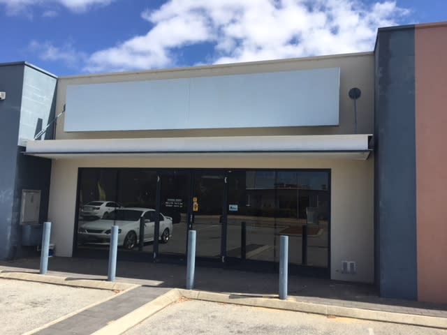 Click to view all images 74 Reserve Drive Mandurah WA 6210 - Image 1