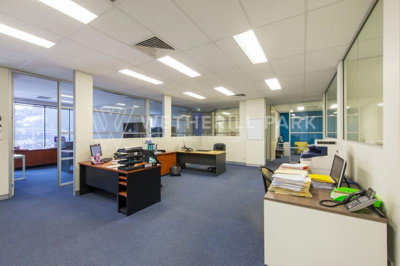 Click to view all images Fairfield NSW 2165 - Image 3
