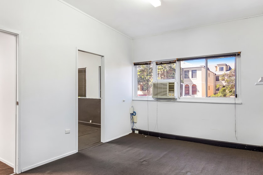 Click to view all images Suite 3/96 Smith Street Wollongong NSW 2500 - Image 3