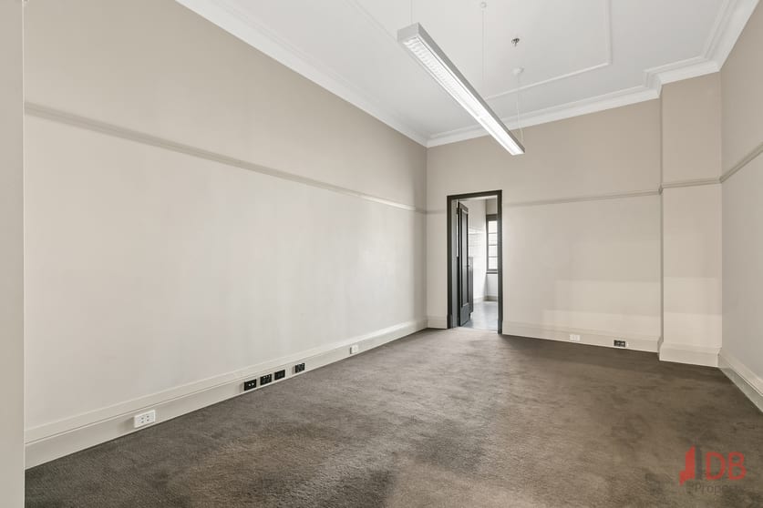 Click to view all images 18/2-14 Bayswater Road Potts Point NSW 2011 - Image 1