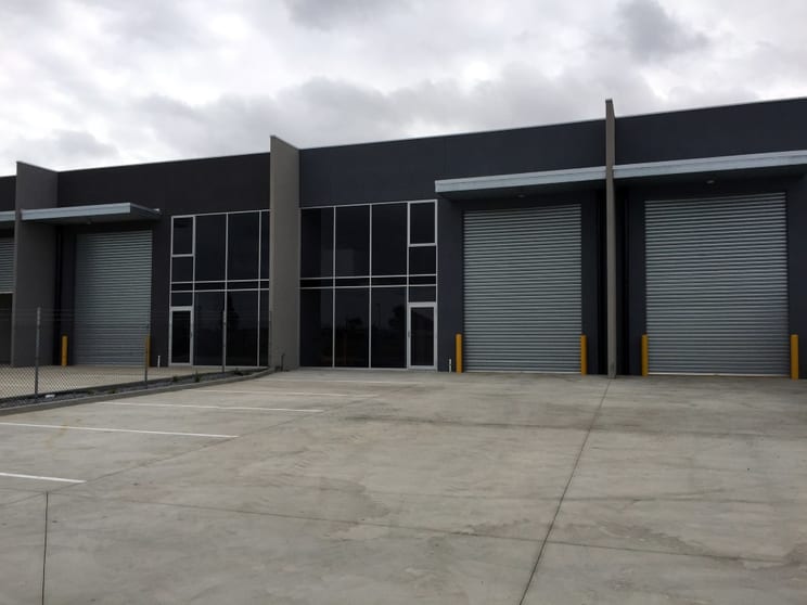 Click to view all images 20 Drake Boulevard Altona VIC 3018 - Image 2