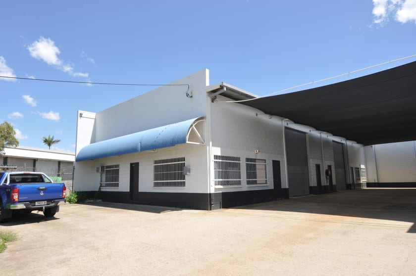 Click to view all images 2/26 Hugh Ryan Drive Garbutt QLD 4814 - Image 1