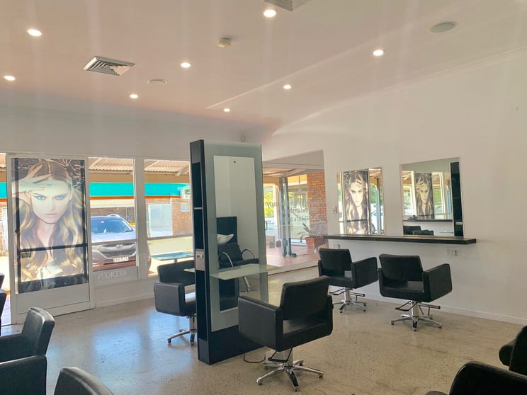 Click to view all images Shop 8 & 9/5-7 Tallebudgera Creek Road Burleigh Heads QLD 4220 - Image 2