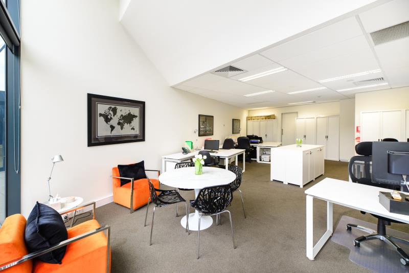 Click to view all images 762 Toorak Road Glen Iris VIC 3146 - Image 2