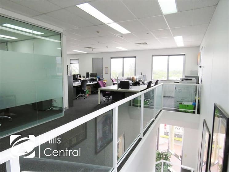 Click to view all images 17b/10 Gladstone Road Castle Hill NSW 2154 - Image 3