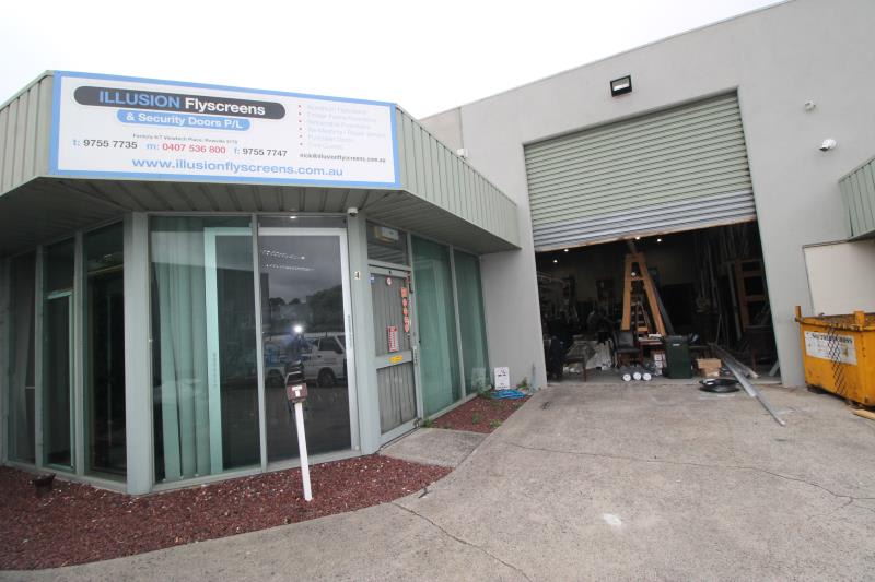 Click to view all images 4/7 Viewtech Place Rowville VIC 3178 - Image 1