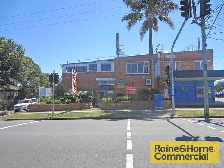 Click to view all images 2/6 Corrie Street Chermside QLD 4032 - Image 1