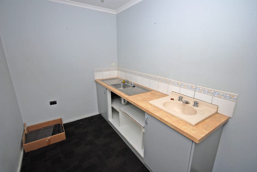 Click to view all images 28 Armstrong Street North Ballarat Central VIC 3350 - Image 3