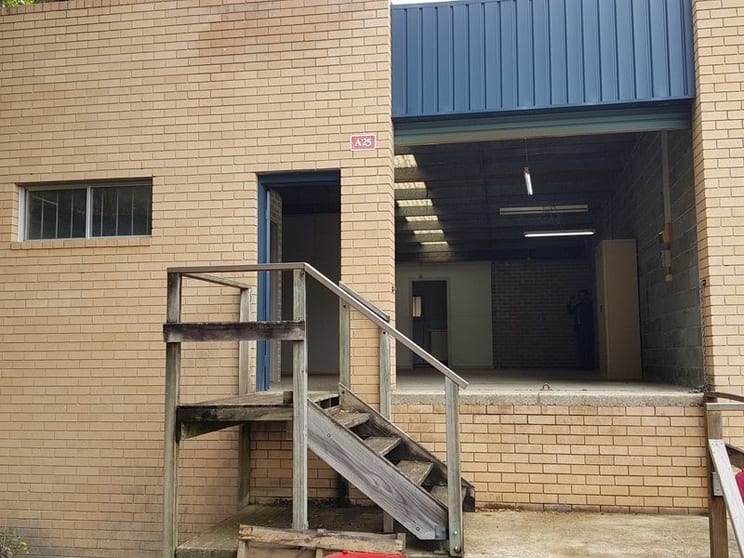 Click to view all images A25/1 Campbell Parade Manly Vale NSW 2093 - Image 1