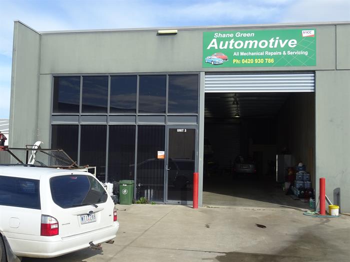 Click to view all images Unit 3, 164 Victoria Street North Geelong VIC 3215 - Image 1