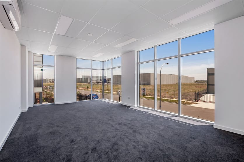 Click to view all images 19/3 Katz Way Somerton VIC 3062 - Image 3