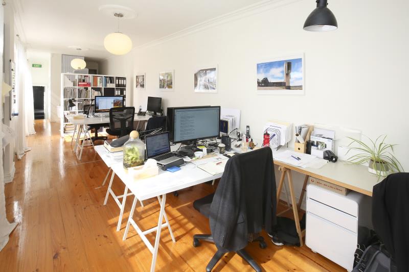 Click to view all images 4/127 Greville Street Prahran VIC 3181 - Image 2