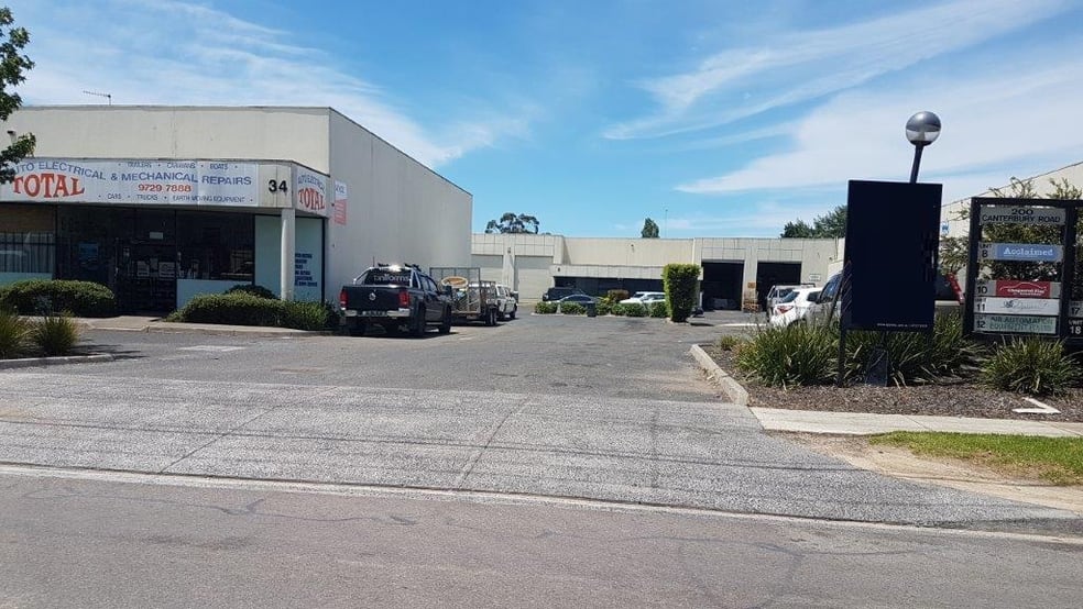 Click to view all images 7/200 Canterbury Rd Bayswater North VIC 3153 - Image 2