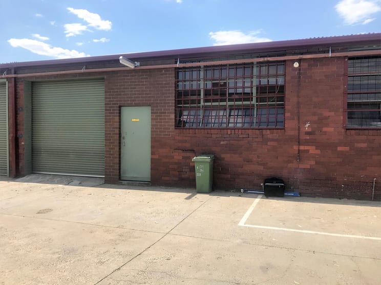 Click to view all images 4/229 Colchester Road Kilsyth VIC 3137 - Image 2