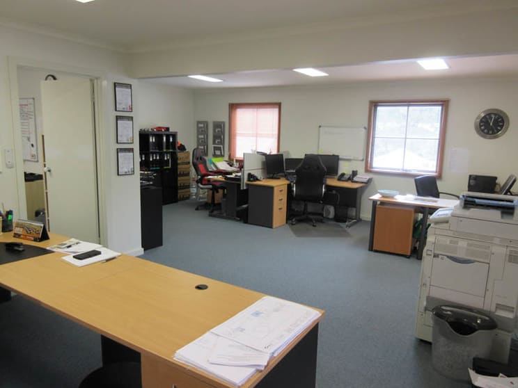 First Floor/158-160 Yarra Street Warrandyte VIC 3113 - Image 2