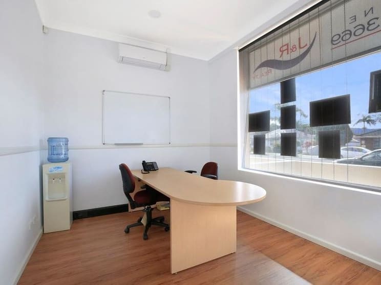 Click to view all images 5A/3 Railway Street Corrimal NSW 2518 - Image 3