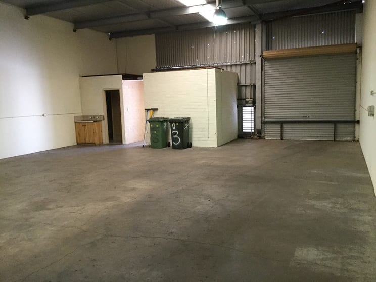 3/92-94 Briggs Street Welshpool WA 6106 - Image 2
