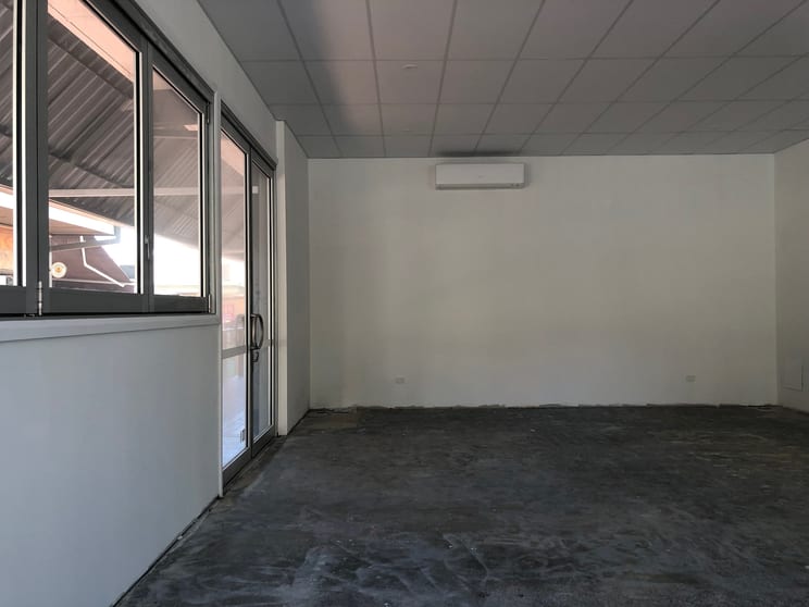 Click to view all images Lot 3/Shop 2 19-21 Park Avenue Burleigh Heads QLD 4220 - Image 2