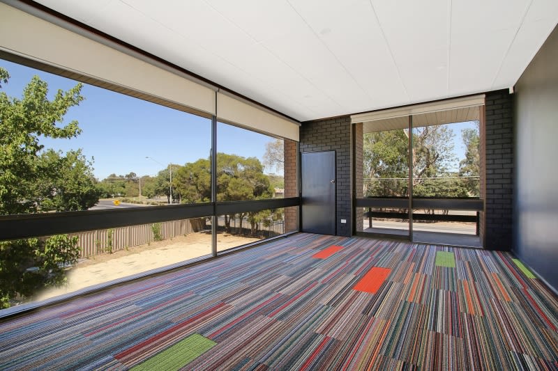 Click to view all images 8 Maginness Street Benalla VIC 3672 - Image 2
