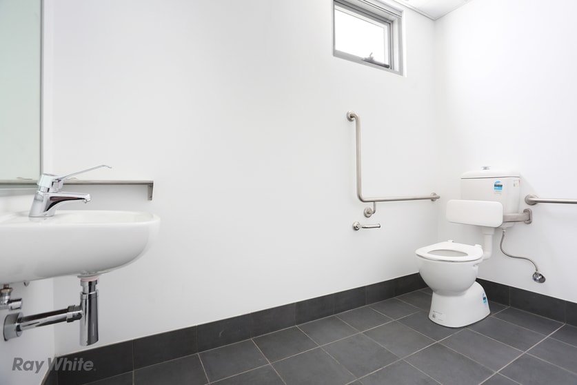 Click to view all images 5/191-195 McCredie Road Smithfield NSW 2164 - Image 3