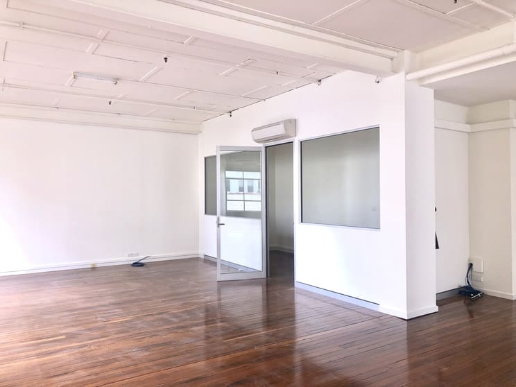 Click to view all images Level 2 20/4-14 Buckingham Street Surry Hills NSW 2010 - Image 3