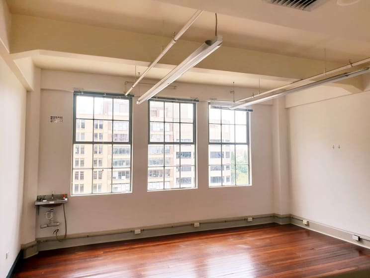Click to view all images 10/250 Pitt Street Sydney NSW 2000 - Image 3