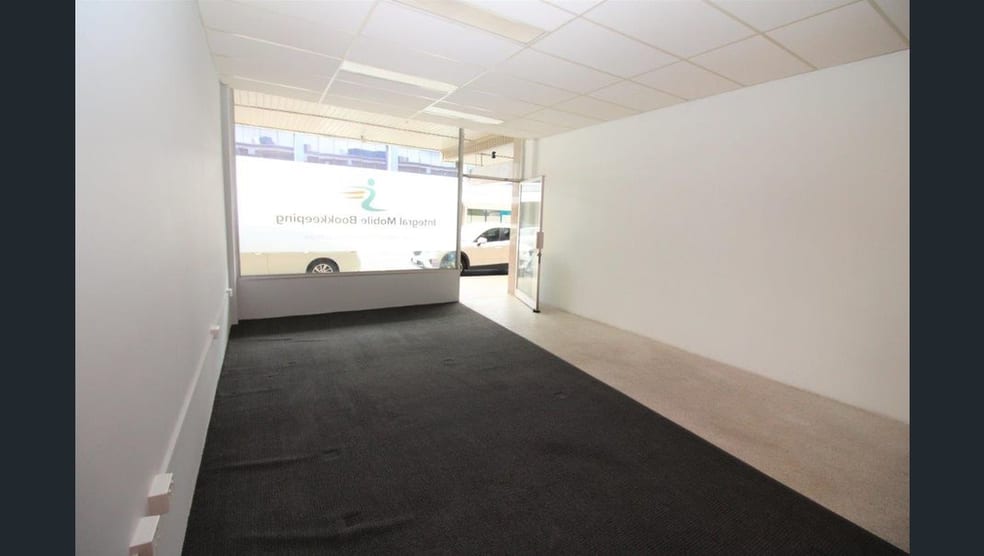 Click to view all images Suite 2/210 Margaret Street (Located in Duggan Street) Toowoomba City QLD 4350 - Image 3