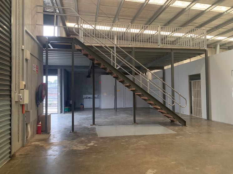 Click to view all images 4/2-4 Kirkham Road Dandenong VIC 3175 - Image 2