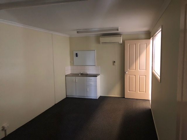 Click to view all images 3/10 Currumbin Court Capalaba QLD 4157 - Image 2