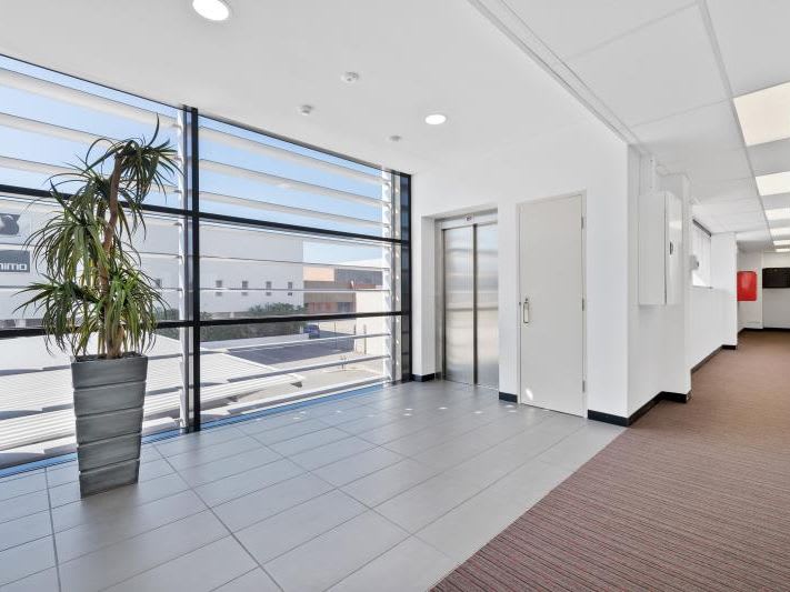 Click to view all images 428 Scarborough Beach Road Osborne Park WA 6017 - Image 3