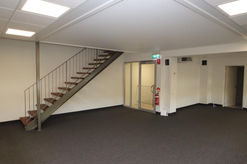 Click to view all images Unit 19/18 Harry Chan Avenue Darwin City NT 0800 - Image 3