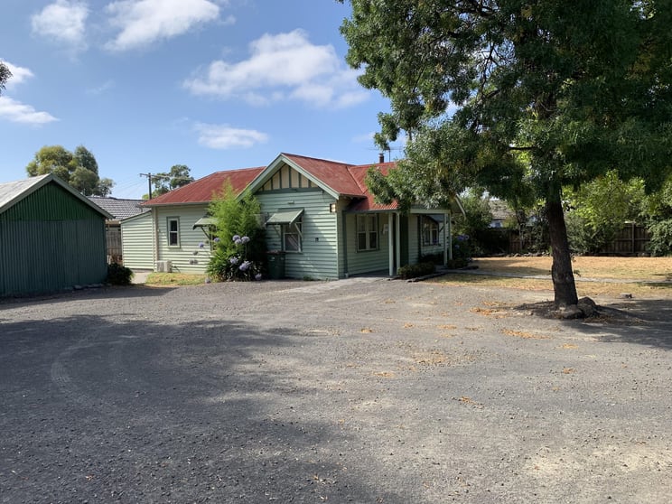 Click to view all images 136 Schotters Road Mernda VIC 3754 - Image 2