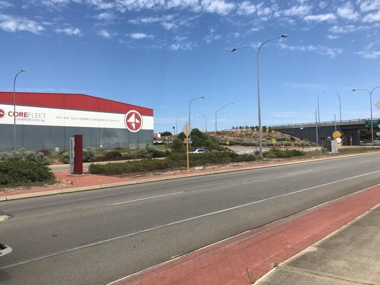 Click to view all images 18 Bellows Street Welshpool WA 6106 - Image 2