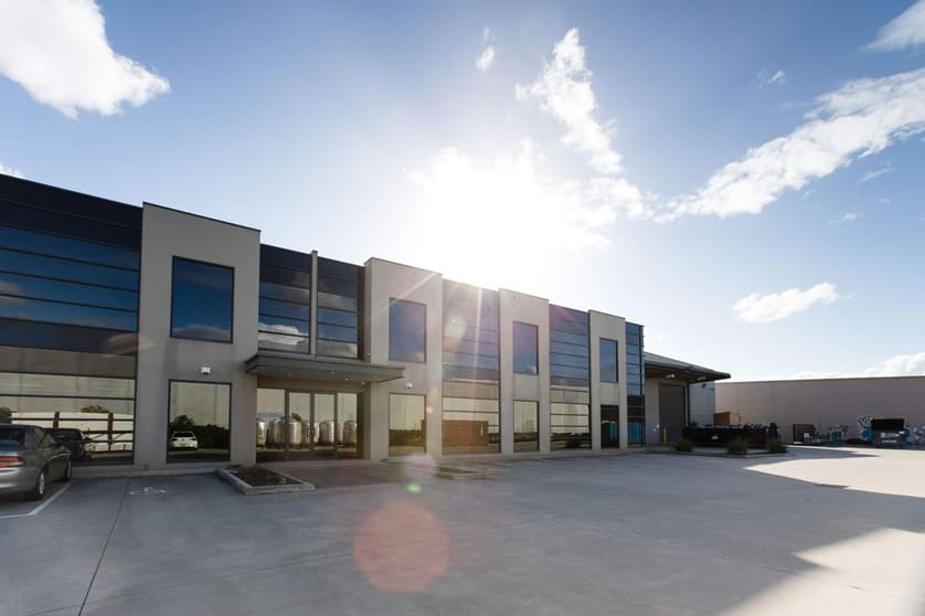Click to view all images 6 Samantha Court Knoxfield VIC 3180 - Image 1