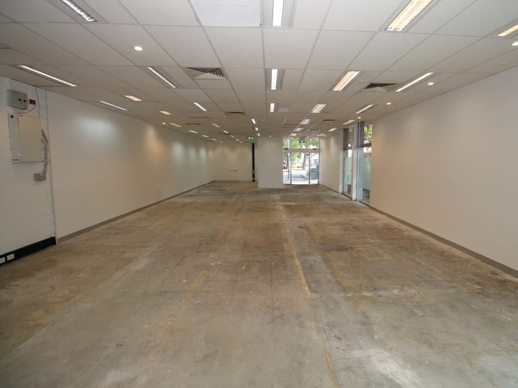 Click to view all images 2 Brentford Square Forest Hill VIC 3131 - Image 3