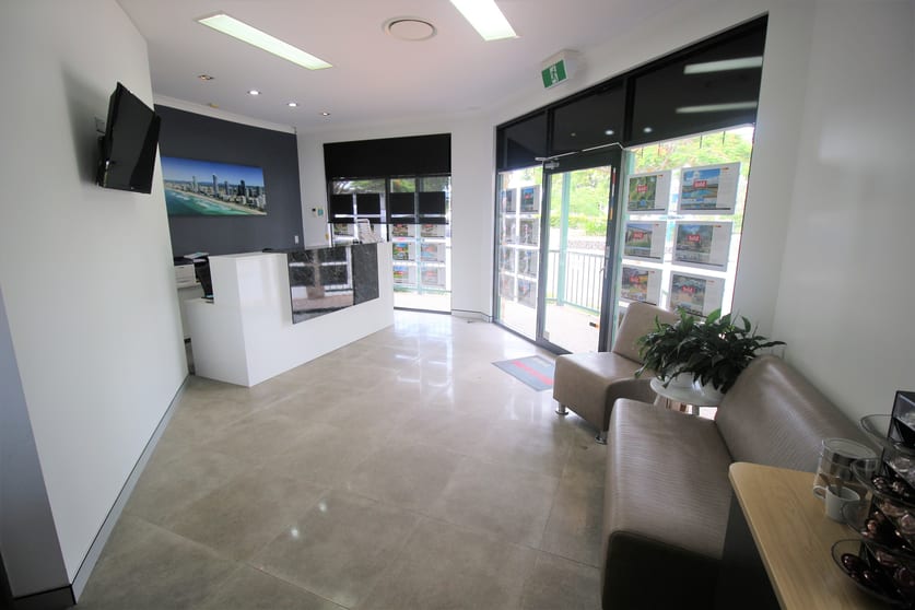 Click to view all images Mudgeeraba QLD 4213 - Image 2