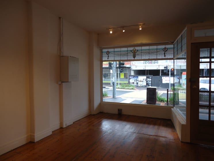 Click to view all images 155 McKinnon Road Mckinnon VIC 3204 - Image 2