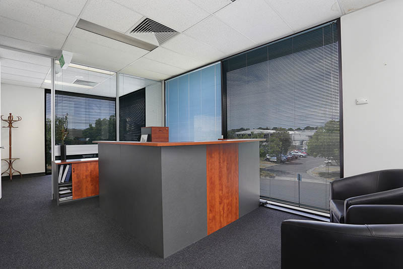 Click to view all images 1B Redwood Drive Notting Hill VIC 3168 - Image 3