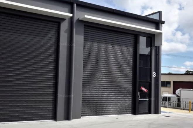 Click to view all images Unit 3/40 Counihan Street Seventeen Mile Rocks QLD 4073 - Image 1