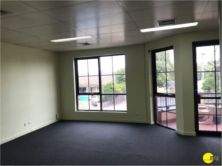 Click to view all images 72A Lincoln Road Essendon VIC 3040 - Image 3