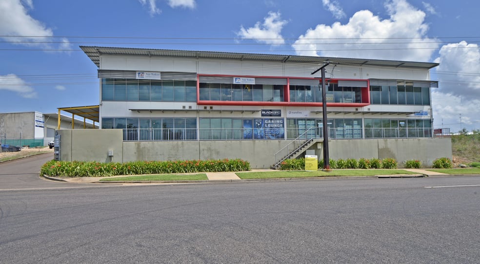 Click to view all images 8/83 Coonawarra Road Winnellie NT 0820 - Image 1