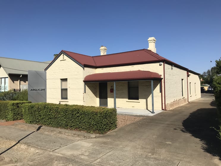 Click to view all images 23 Adelaide Road Gawler South SA 5118 - Image 2