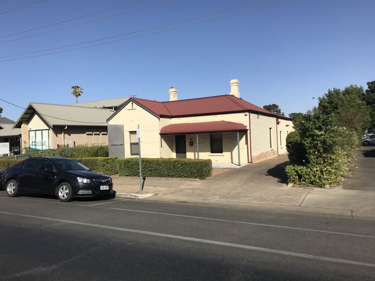 Click to view all images 23 Adelaide Road Gawler South SA 5118 - Image 3