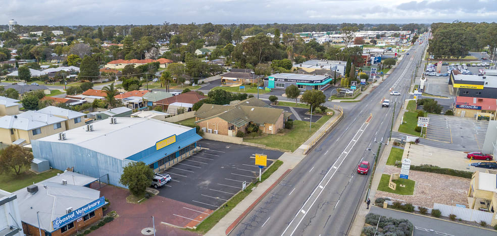 Click to view all images 270 Pinjarra Road Mandurah WA 6210 - Image 1