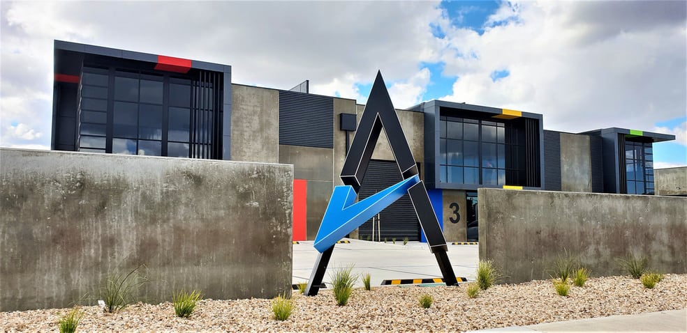 Click to view all images 19/2 Thomsons Road Keilor Park VIC 3042 - Image 3