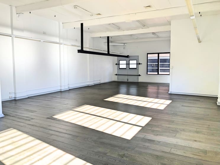 Click to view all images Whole Floor/10 Hart Street Surry Hills NSW 2010 - Image 2