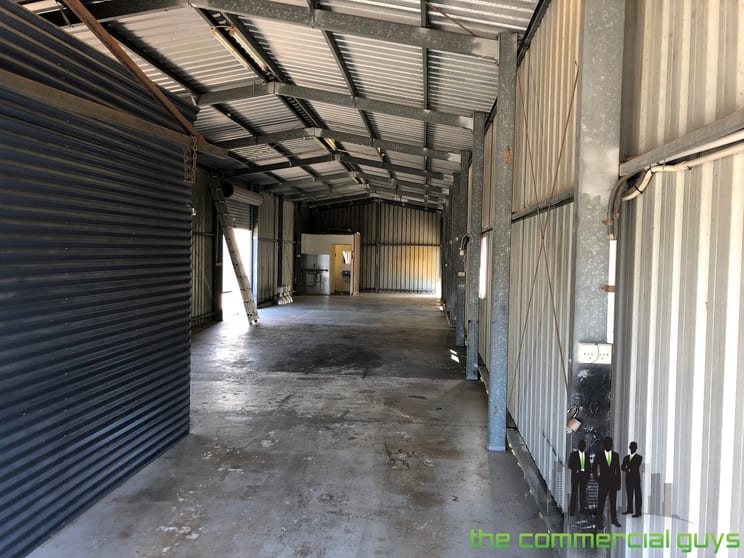 Click to view all images 7 Tubbs Street Clontarf QLD 4019 - Image 2