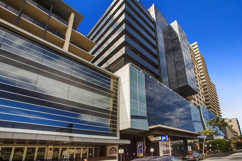 Click to view all images 9 Yarra Street South Yarra VIC 3141 - Image 2