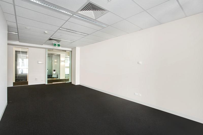 Click to view all images 9 Yarra Street South Yarra VIC 3141 - Image 3